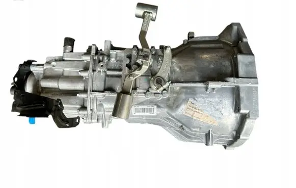 Renault Master III Manual 6 speed gearbox 320108043R