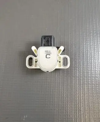 Toyota RAV 4 (XA50) Brake pedal sensor switch 8951033020