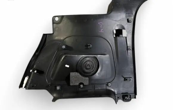 Trunk/boot lower side trim panel