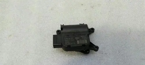 Mercedes-Benz S W222 A/C air flow flap actuator/motor 99762424200