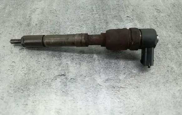 Suzuki Ignis Fuel injector
