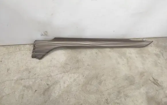 Ford Explorer VI Dashboard glove box trim LB5BS044B78