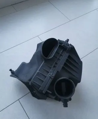 Opel Mokka X Air filter box 