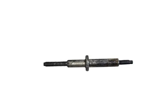Mazda 6 Fuel Injector clamp holder 