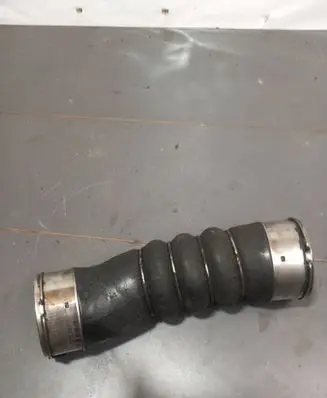 Intercooler hose/pipe