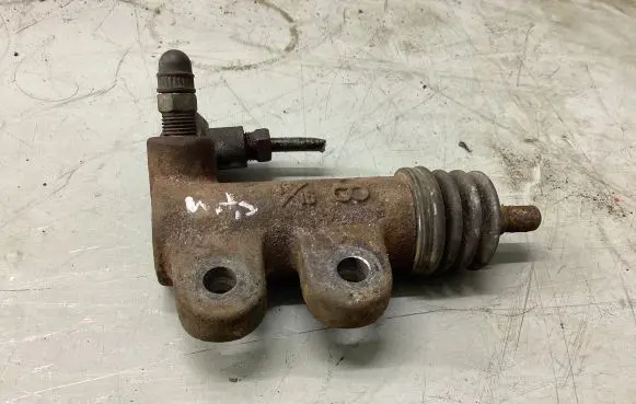 Mitsubishi Outlander Clutch master cylinder