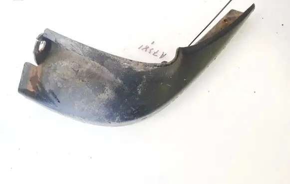 Chrysler Voyager Rear mudguard 0rq70trmaa