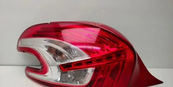 Peugeot 208 I Rear/tail lights 8672628280