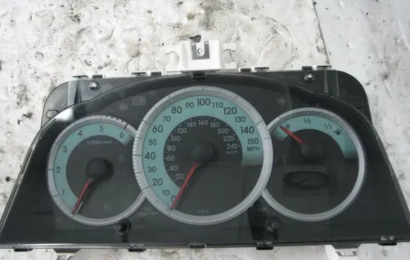 Toyota Corolla Verso AR10 Speedometer (instrument cluster) 838000F082