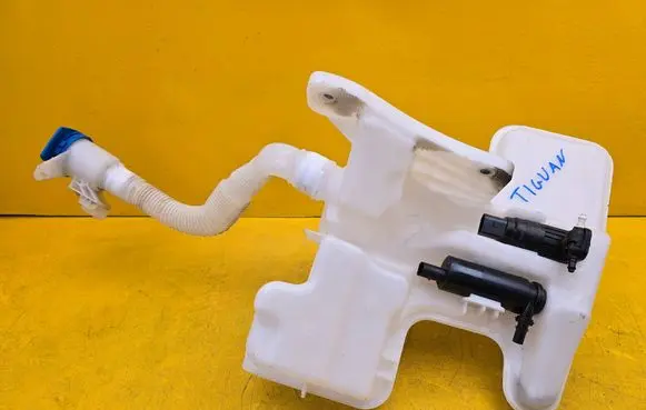 Volkswagen Tiguan Allspace Windshield washer fluid reservoir/tank 5NA955449