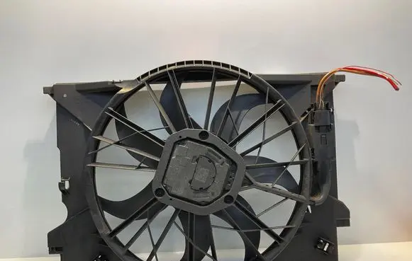 Mercedes-Benz E W211 Electric radiator cooling fan A2115001693 A2115050555 2115001693