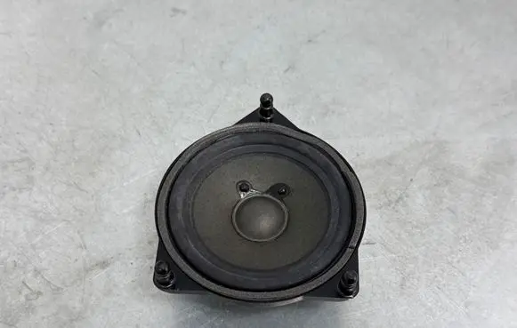 Mercedes-Benz C W205 Front door speaker A2228200202