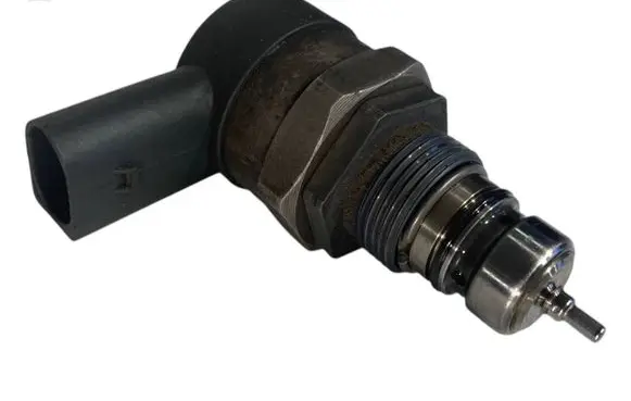 Skoda Fabia Mk2 (5J) Fuel pressure regulator 057130764AB 0281006075