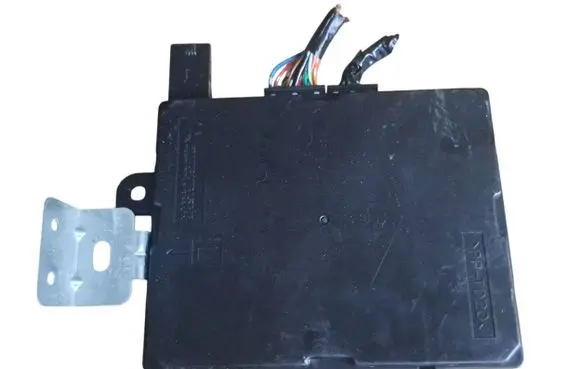 Mitsubishi Outlander Fan control module 7820A055