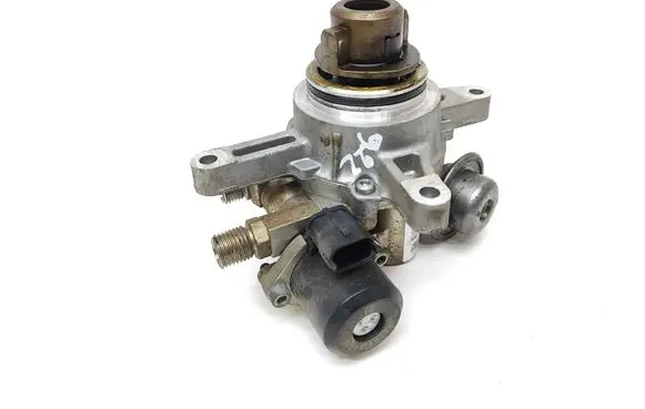 Porsche Cayenne (92A) Fuel injection high pressure pump 94811031523