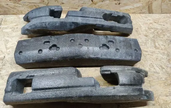 Mercedes-Benz CLK A209 C209 Front bumper foam support bar A2098850837