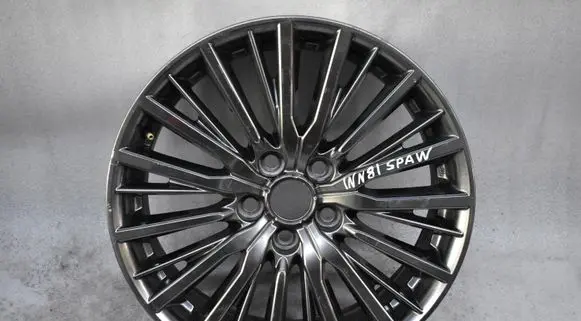 Mitsubishi Outlander R18 alloy rim 