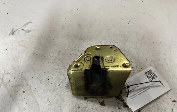 Loading door lock