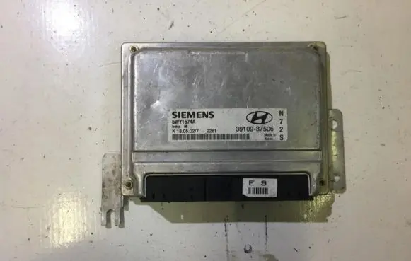 Hyundai Santa Fe Engine control unit/module 3910937506