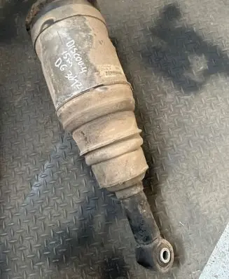 Rear shock absorber/damper