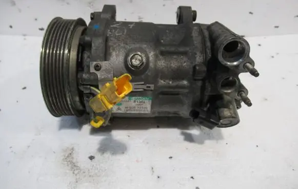 Peugeot 407 Air conditioning (A/C) compressor (pump) 9656572380