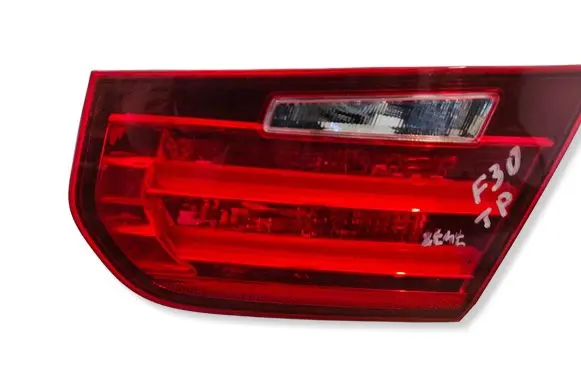 BMW 3 F30 F35 F31 Tailgate rear/tail lights 