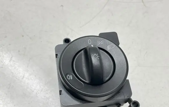 Mercedes-Benz Sprinter W906 Light switch A9065450104 5409377 ZGS003