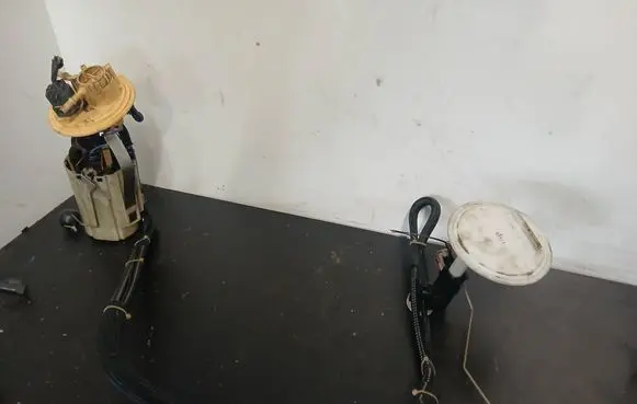Volvo S60 In-tank fuel pump 8621966 0580314009