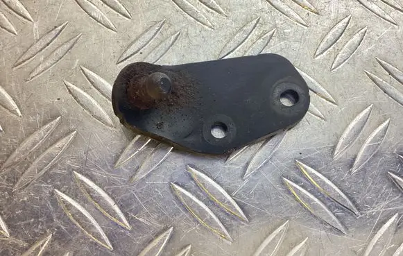 Porsche Cayenne (92A) Tailgate/trunk/boot hinge 7P5827602