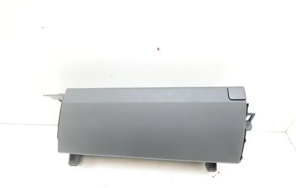 Glove box