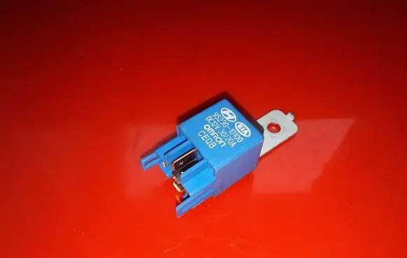 KIA Carens II Other relay 952301D100 DC12V