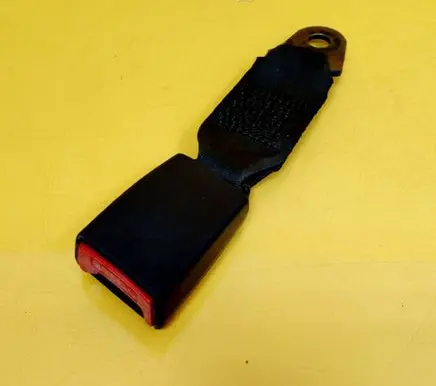 Nissan Micra Rear seatbelt 33028794