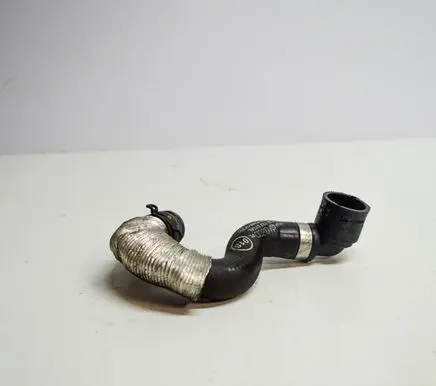 Volkswagen PASSAT B8 Engine coolant pipe/hose 5Q0122073AL