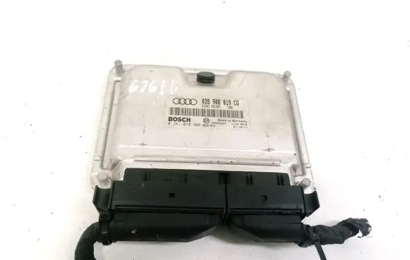 Audi A4 S4 B6 8E 8H Engine control unit/module 038906019CG 0281010406