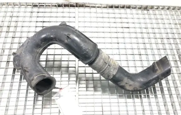 Renault Megane III Air intake hose/pipe 8200841043