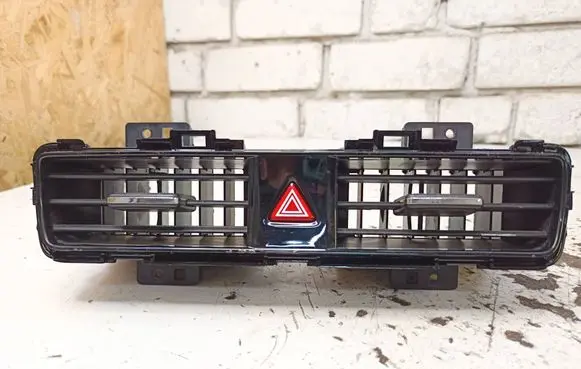 Hyundai Ioniq Dash center air vent grill 97411G2AA0