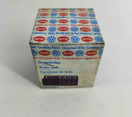 Volkswagen Scirocco Brake pads (front) 171615115M 861698151A