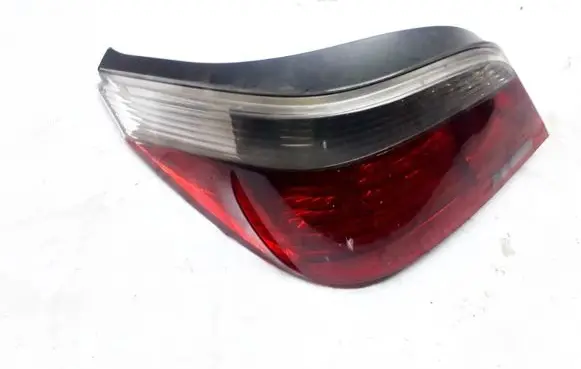 BMW 5 E60 E61 Rear/tail lights 6910767 2vp008679-057