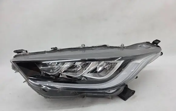 Toyota Yaris XP210 Headlight/headlamp EUK0-8