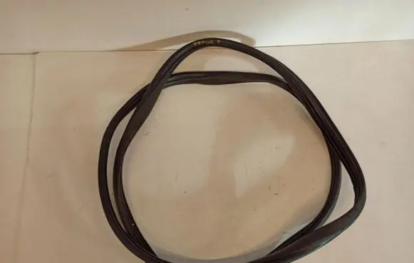 Citroen Berlingo Front door rubber seal 