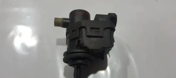 Renault Scenic I Headlight level adjustment motor 7700420737