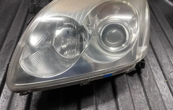 Toyota Avensis T250 Headlight/headlamp 9922680008