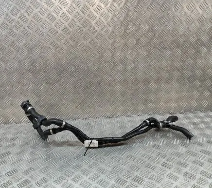 Volvo XC40 Engine coolant pipe/hose 32138736