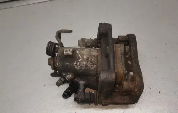 Opel Zafira B Rear brake caliper