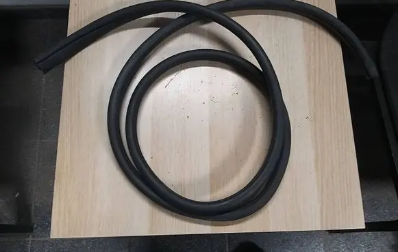 KIA Rio Rear door rubber seal (on body) 