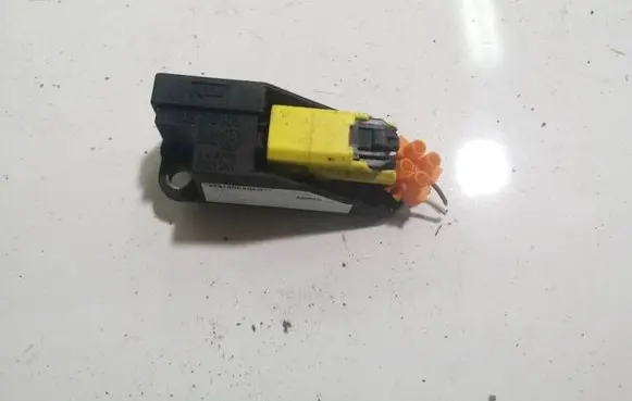 Volkswagen PASSAT B5.5 Airbag deployment crash/impact sensor 6Q0909606