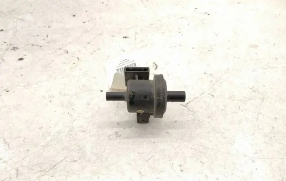 Mercedes-Benz C W202 Sensor A2024700093 2024700093