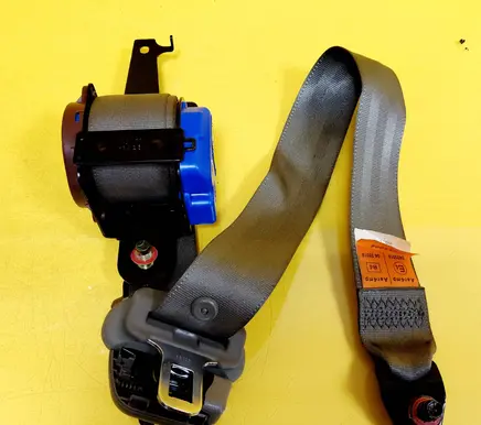 Chevrolet Rezzo Front seatbelt 0435019
