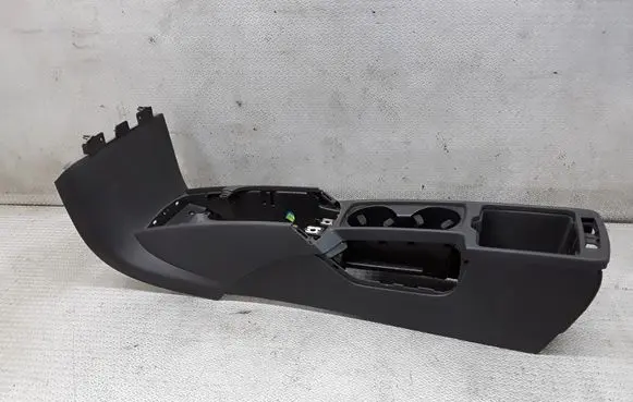 Volvo S40 Center console