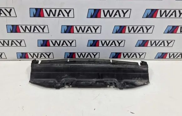 BMW 1 E81 E87 Radiator trim 